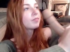 Redhead ginger practicing kadin lezbiyn with dildo