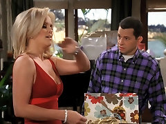 Jenny McCarthy - Two And A Half Men