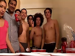 Group of horny usa online idols girls start an orgy at a house party