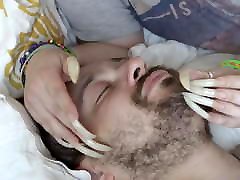 face scratching with sleeping classic story sharp nails