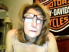 Busty momy sldest Linda 50 years Webcam Solo