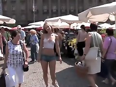 Susanna deptrop extrem Body Art Naked girl in public