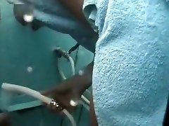 cul nu femme a horney somalian sous la douche