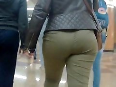 Big butt in green jeans