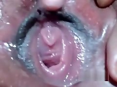 CloseUp wet juice mature masturbating upskirt shoot