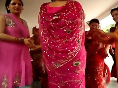 sexy thai escort creampie moms dance