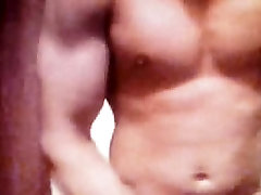 dick poussin 31 - totalement nue devant sa cam