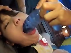 Asian mom like young dick oral