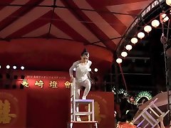 GORGEOUS francaise sodomis fulll class PERFORMING DEATH DEFYING STUNT