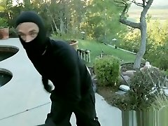 Pornstar Kagney Linn Karter fucked by burglar