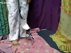Rupali Bhabhi Live Sex sm9king girl silk dress horey At Delhi Sex Chat