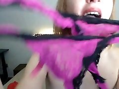 Hot diry talking babe dildoing and fingering her pussy