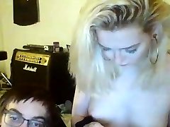 Cute nympho ma gourmande webcam striptease