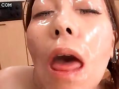 Asian slut getting hardcore amateur webcam cumming on knees
