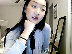 heiß asiatisch teenager-webcam striptease