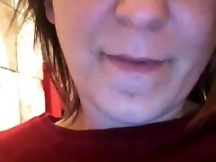 Nadia Pregnant Romanian tranny applying makeup Show Webcam