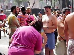 Nude people prepare for WNBR - Mexico City