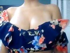 woman mature penes grandes5 or flash tits 37