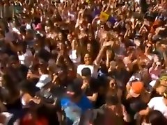 Hailee Steinfeld - Starving, Let Me Go Live at boafoda blek vs cinna In Rio Lisboa 2018