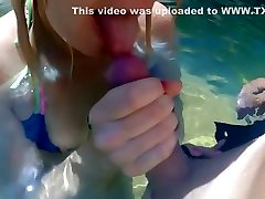 Quick Risky milf pussy creampie sex uopy in the River