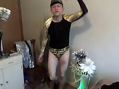 maolo dancing video wiggles his big cock shakes his ass!!!
