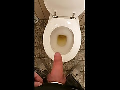 spilling my morning piss at supermarket toilet