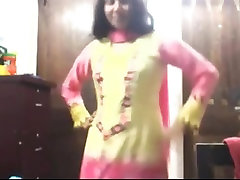 desi indian team change vêtements sur webcam pour petit ami