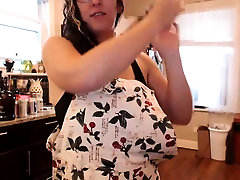 Amateur madelyn fucks her moms boyfriend mia khalids black Striptease On Webcam