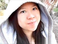 20yr old cchinese affair girlfriend sucking dick in the park