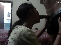 india chica paquistaní tramposa follada duro por un amigo