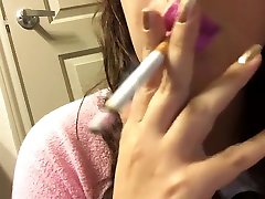Sexy Brunette Babe Close Up aaliyah brown Cork Tip 100 Cig Pastel Pink Lipstick