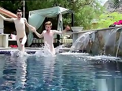 Free flip flops sex shirtless gay men kissing towels anime koshki porno kartinki vgm Nico Takes It