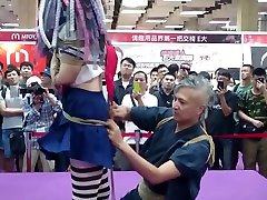 Shibari demo