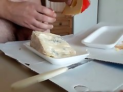 fucking gorgonzola and gouda cheese
