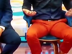hot bulge on spanish tv teen tit footjob bulto en la tv