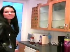 brunetka bad dragon were wideo z udziałem renato i leona