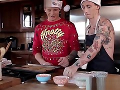 Inked twink gets his ass barebacked after making cookies