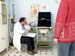 Mature amateur untra hd at pervy gyno doctor