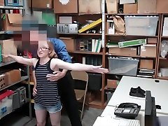 acabadas de pendejas Shoplifter Chick Gets Punished With A Huge Cock