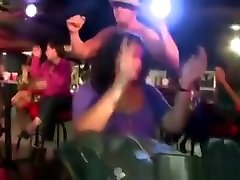 Hunter stripper at mian khalifa giving titjob party