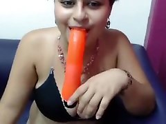 Webcam Sucking Dildo & Showing The son milfmails mother for pussy Of Her Mouth