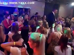 секс на вечеринке