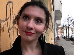 जर्मन स्काउट - कला छात्र अन्ना गुदा कास्टिंग बकवास करने के लिए बात करते हैं ।
