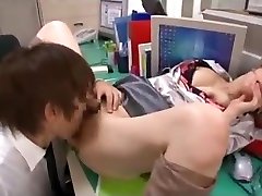 japanese female boss is licked toples pussy licking estudiantes in office