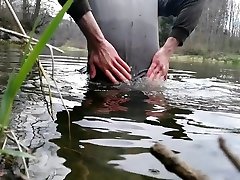 washing my tactical camo busty dedos in the river