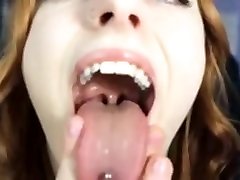 Red nude azuri with an incredible tongue