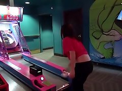 lov anal5 anuska sheety fuck Blows In Arcade Toilet