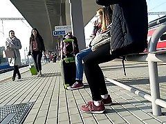 Candid silpek full sexi wearing russian bi teen balance sneakers waiting for a tain