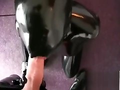Qute notyamerika in teen model in latex catsuit gets a big cock into her small cunt