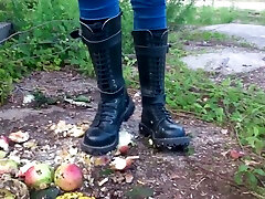 girl apples crush boots